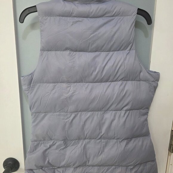 AYBL Women’s Blue Puffer Vest – Size M – Lightweight Quilted Outerwear - Picture 8 of 9